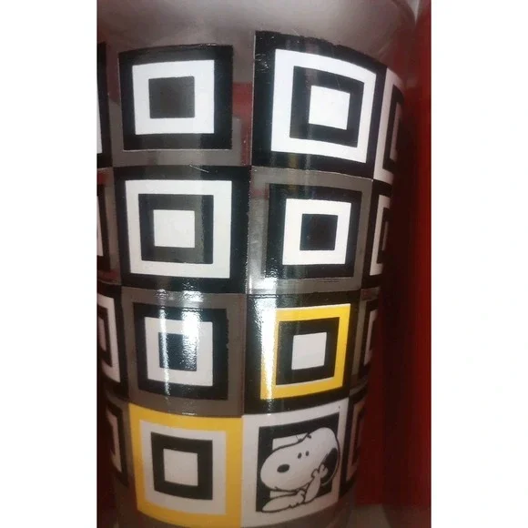 PEANUTS SNOOPY 16oz. Set Of 4 16 Oz Pint Glasses. Brand New in Box. Glass Set - Picture 8 of 8